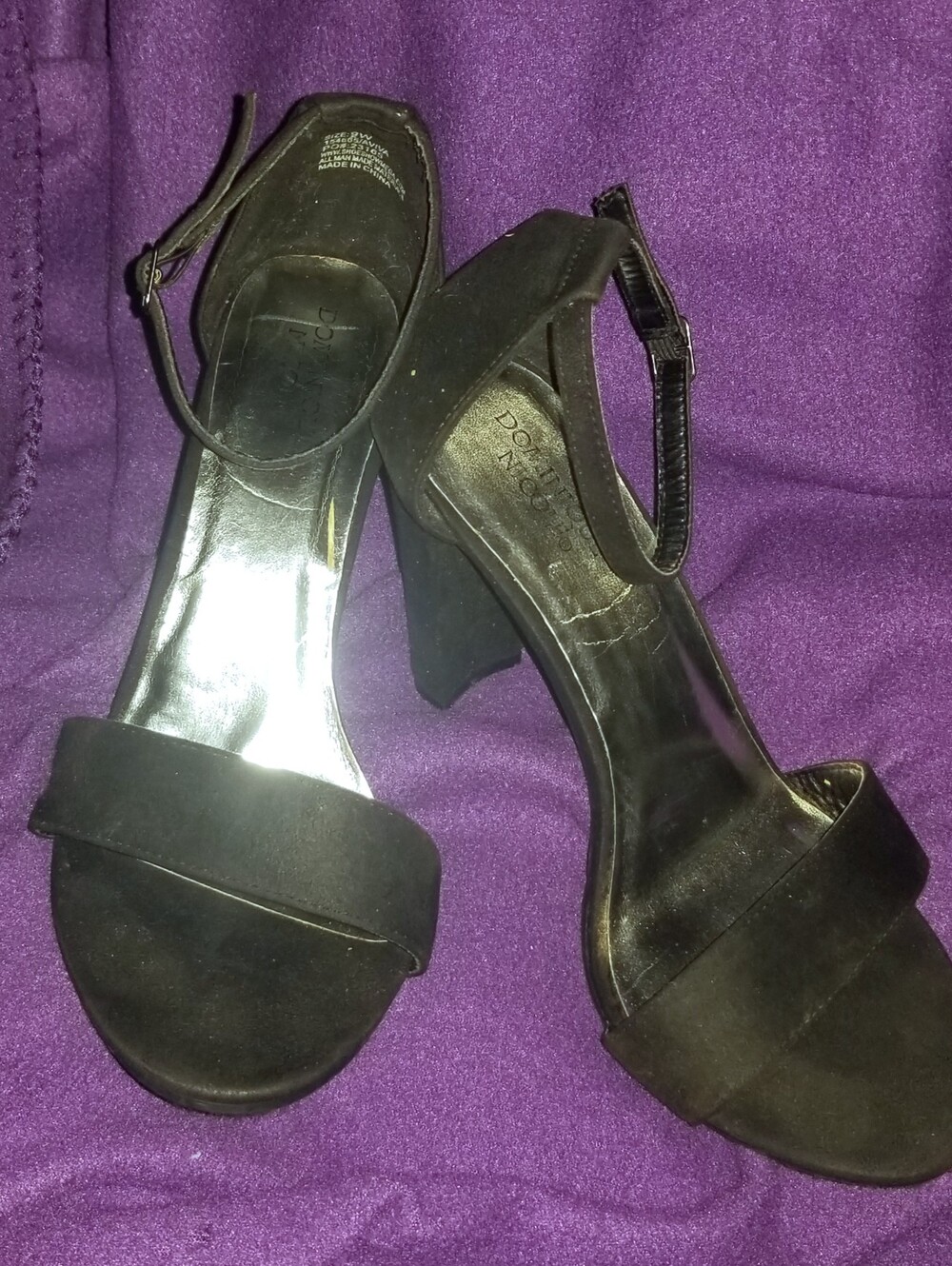 Women's Dominique Nicole Black Suede Ankle Strap Open Toe Block Heels 9W